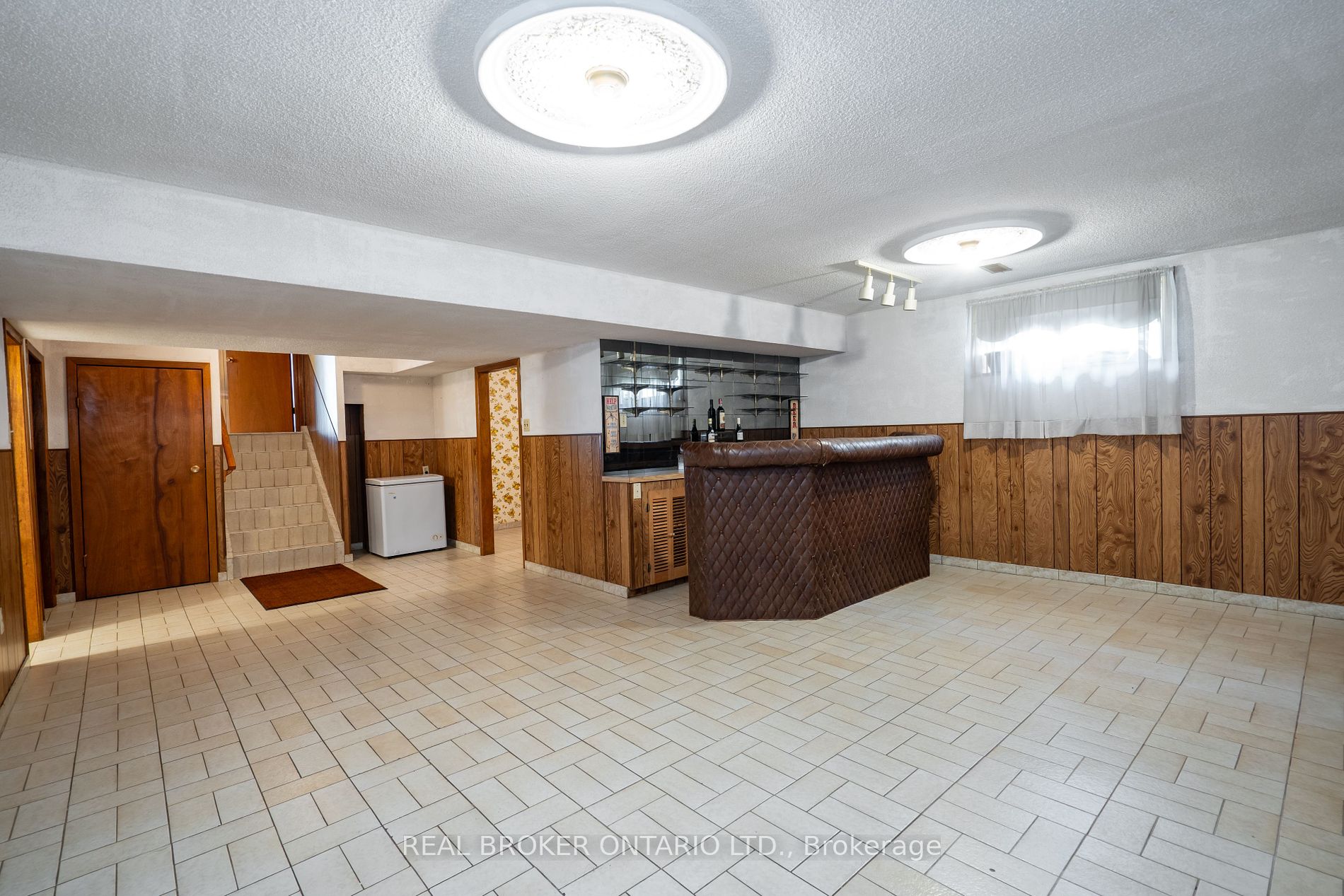 1359 Myron Drive