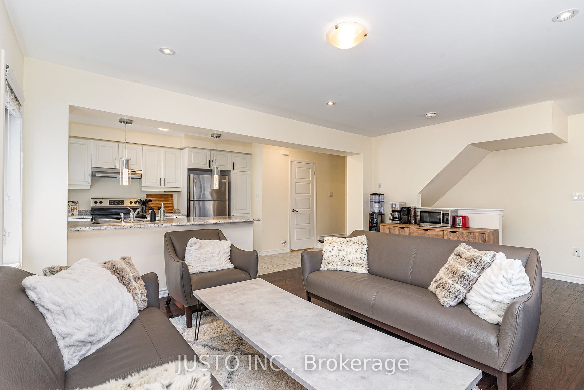 1000 Asleton Boulevard N, #47