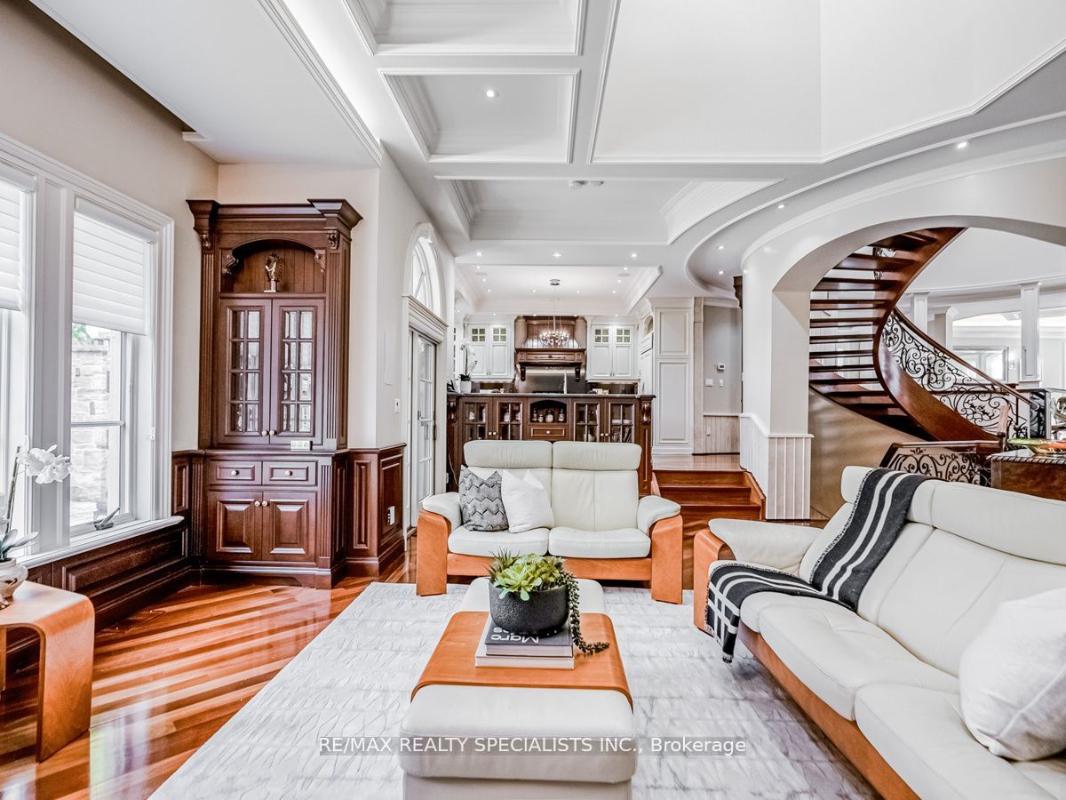 295 Belvenia Rd