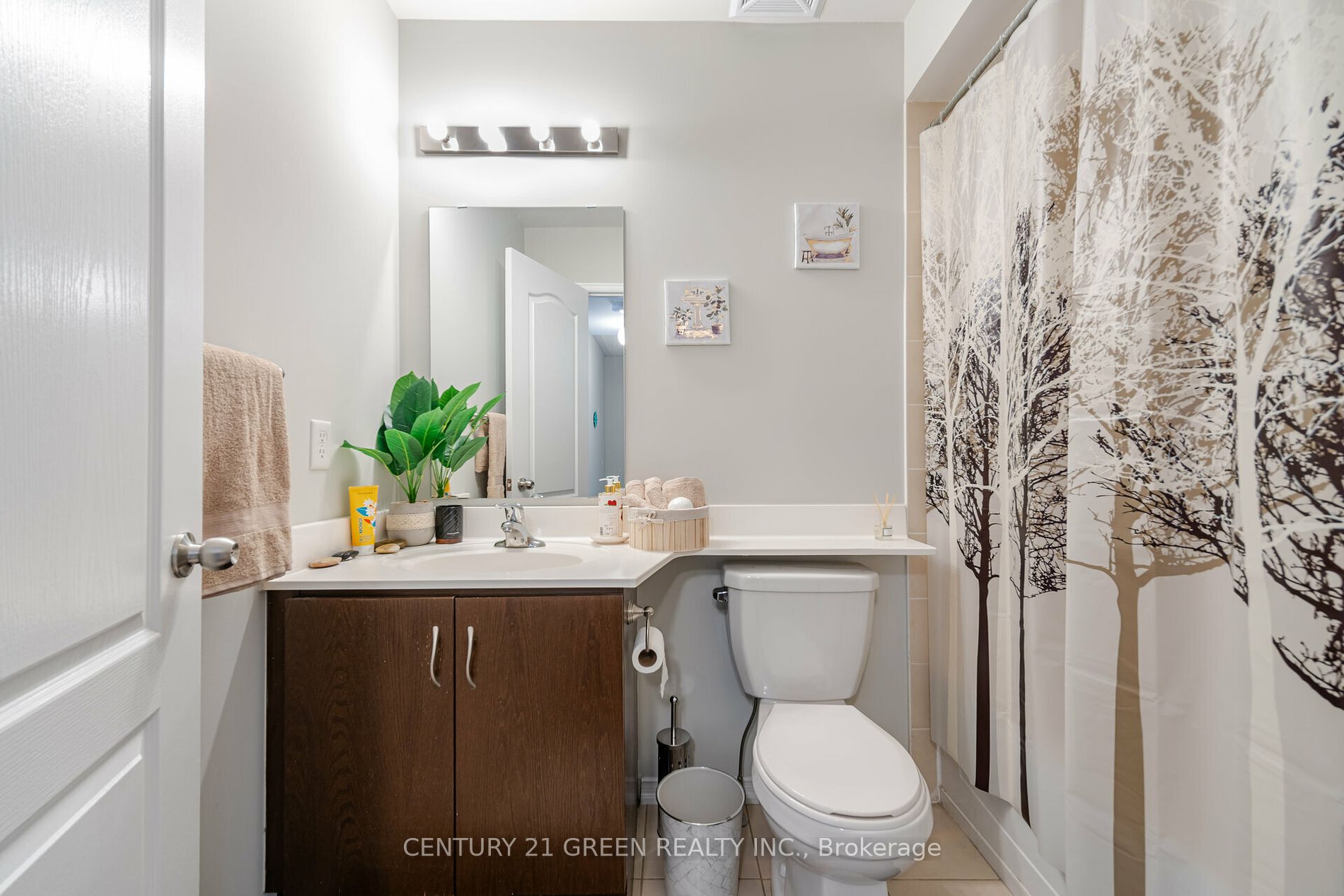 2480 Post Road #14