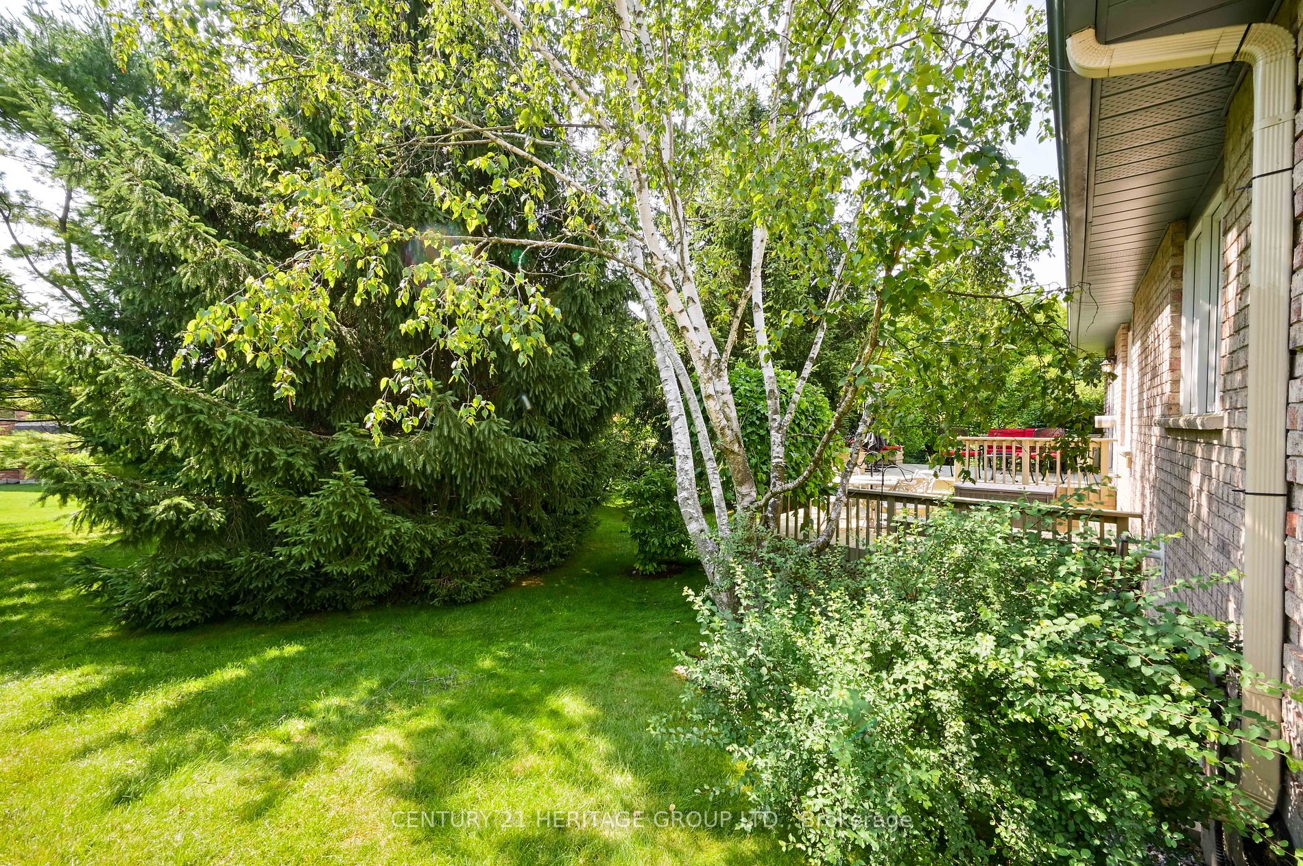 23 Reddington Dr, #2