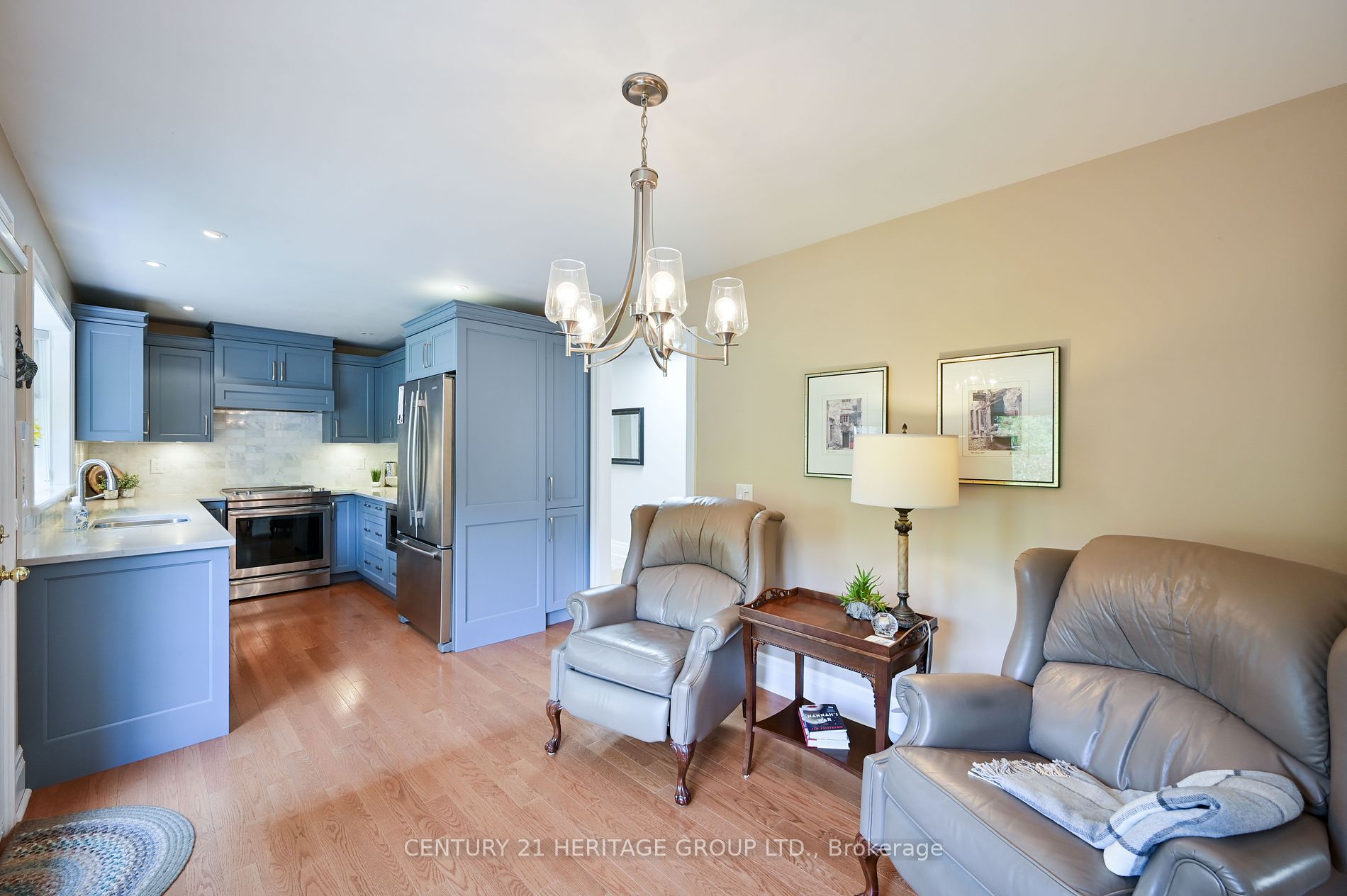 23 Reddington Dr, #2
