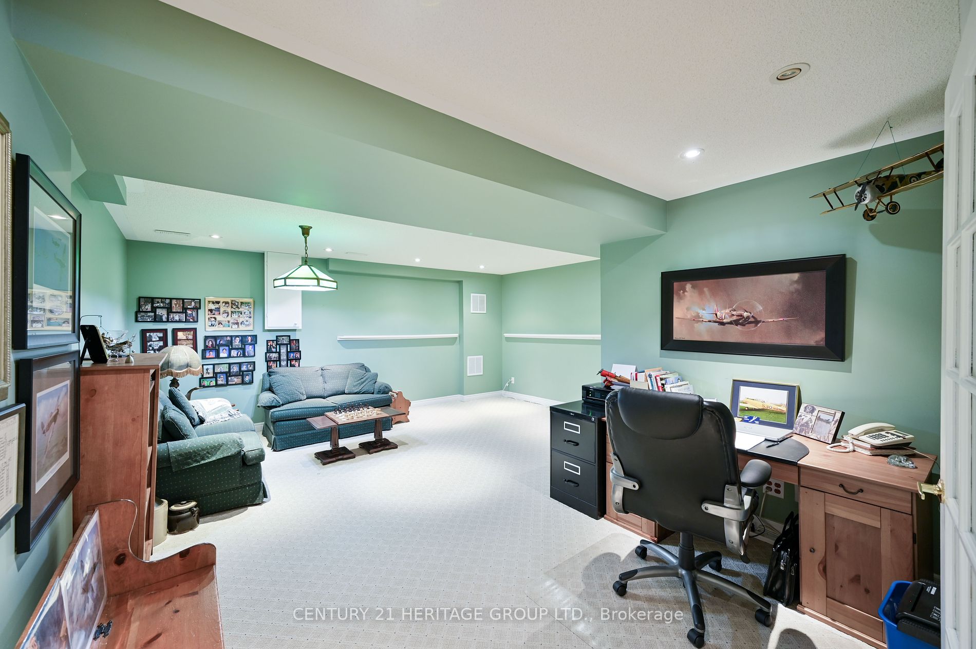 23 Reddington Dr, #2