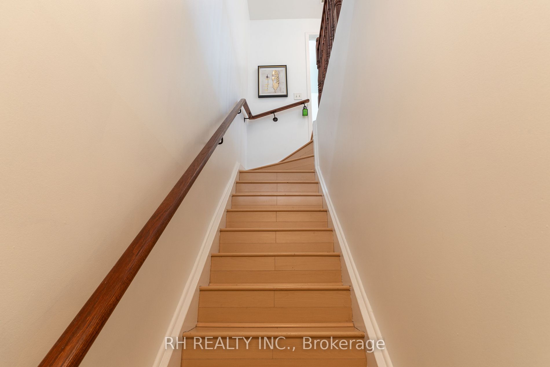 760 Lawrence Ave W, #90