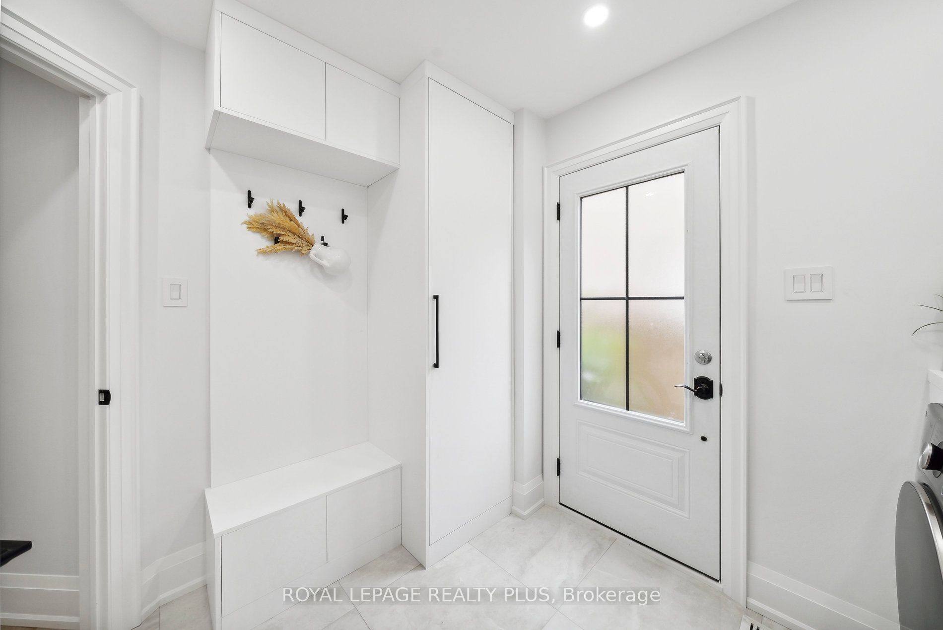 4344 Dallas Court
