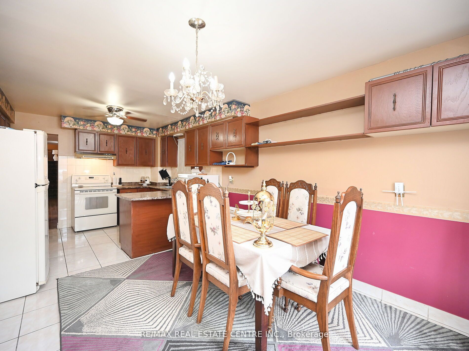 4326 Waterford Cres