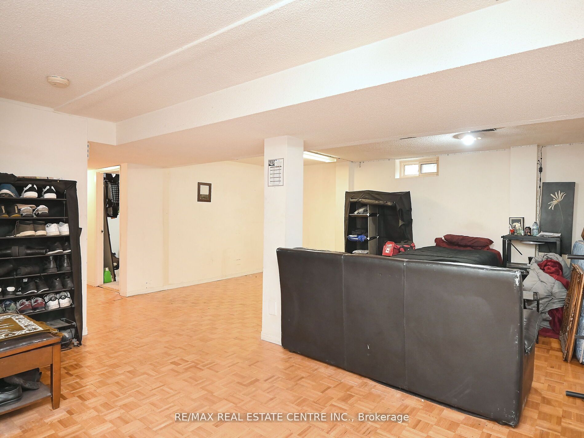 4326 Waterford Cres