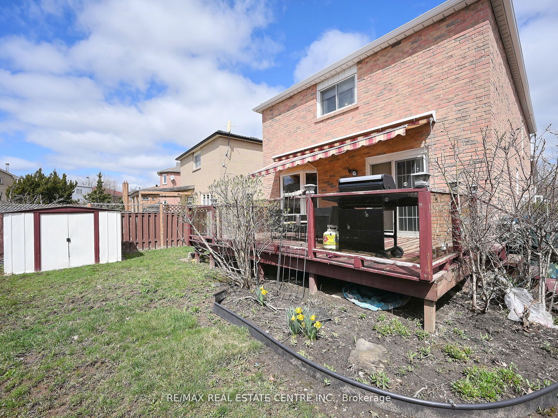 4326 Waterford Cres