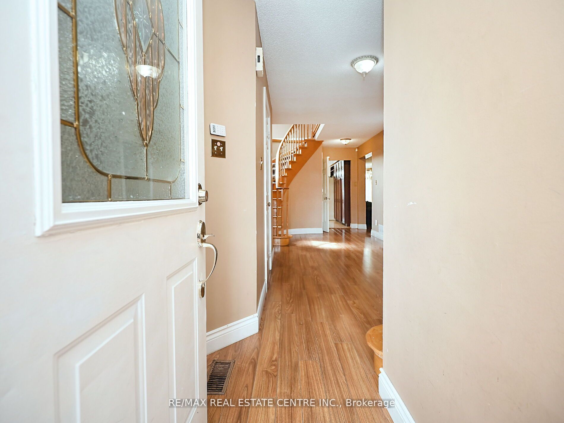 4326 Waterford Cres