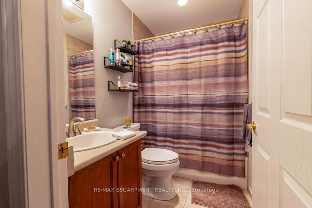1499 Nottinghill Gate, #207