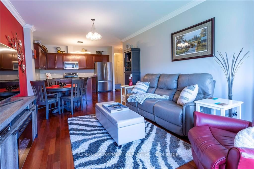 1499 Nottinghill Gate, #207
