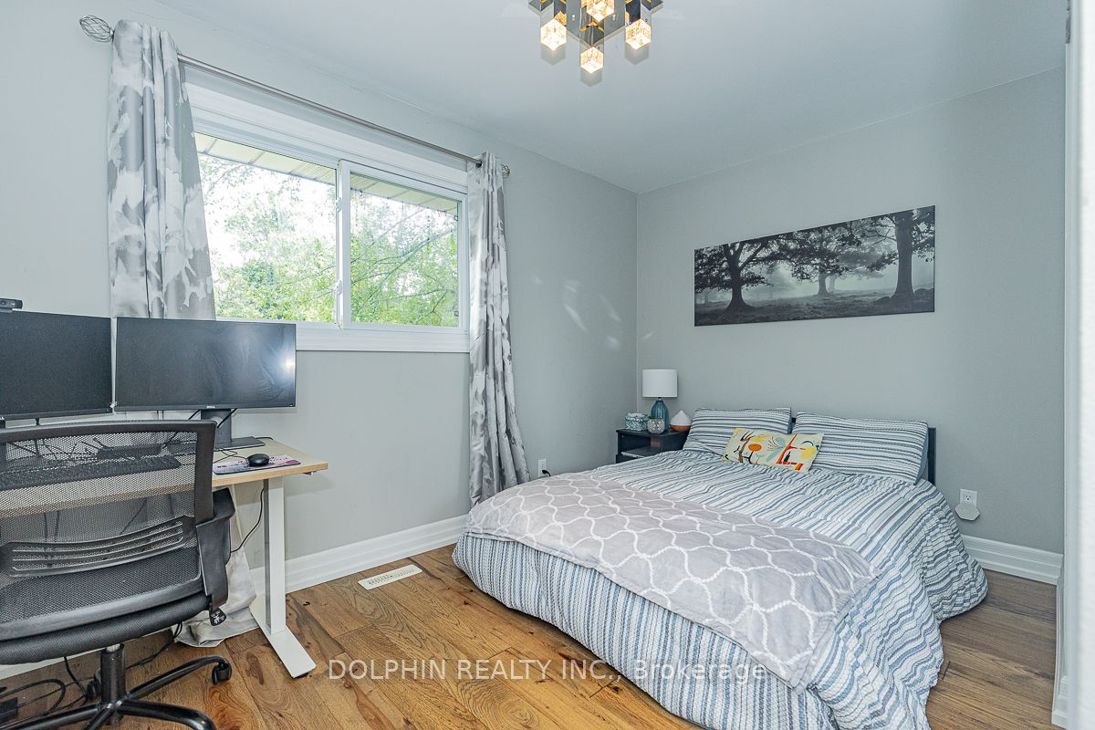 44 Falconer Dr