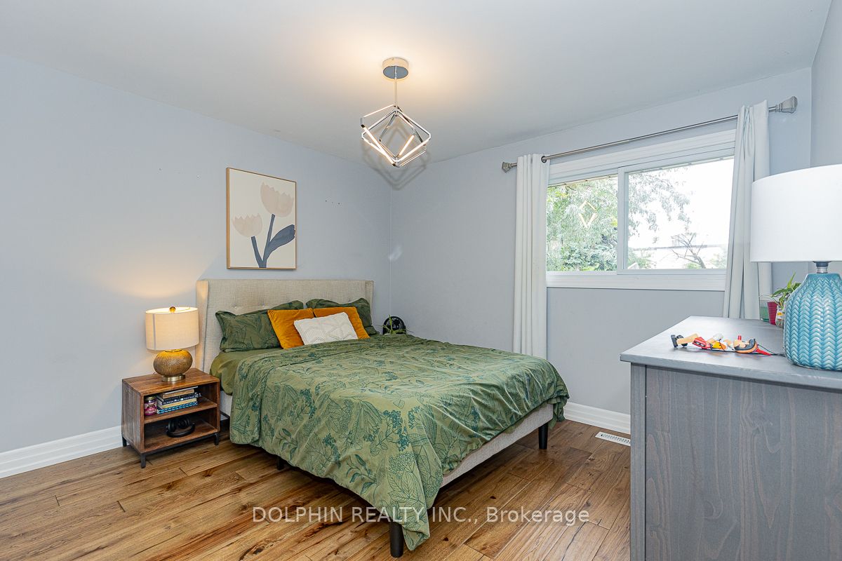 44 Falconer Dr