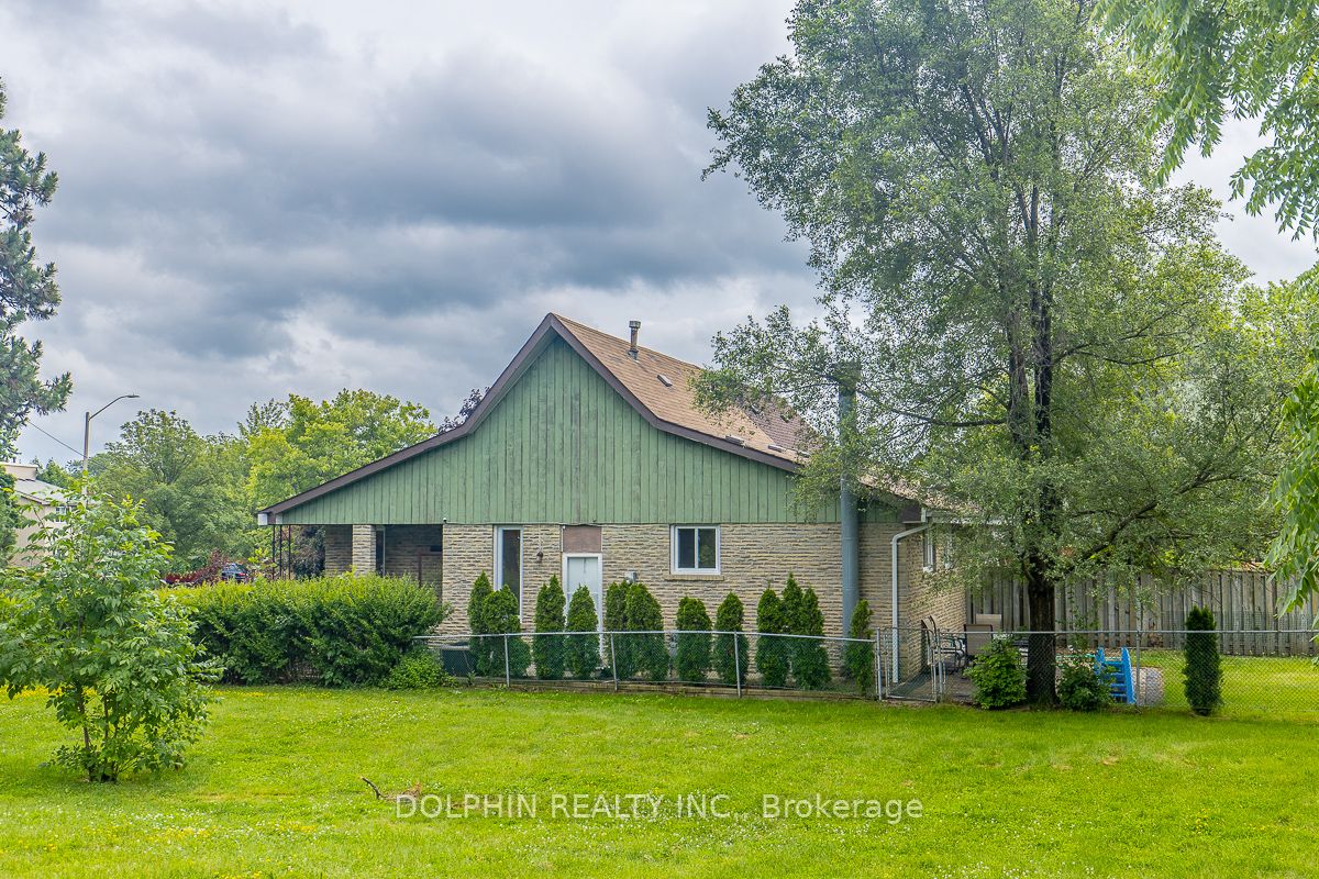 44 Falconer Dr