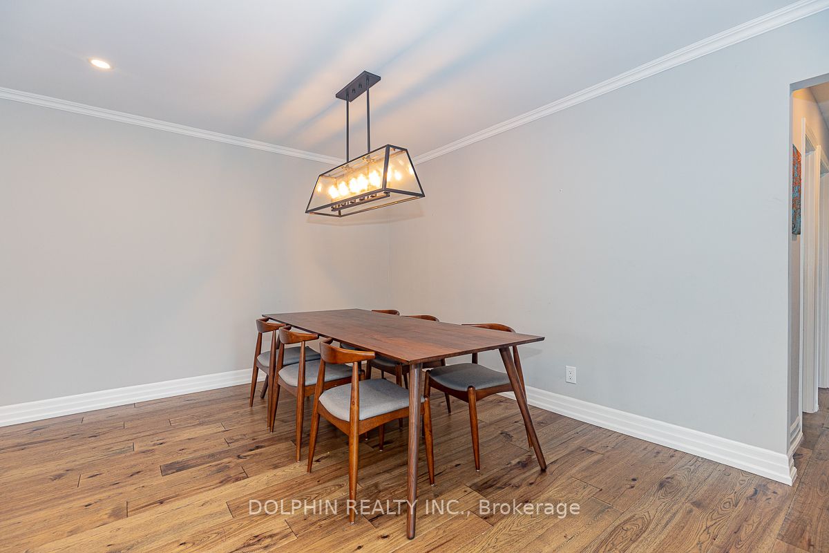 44 Falconer Dr