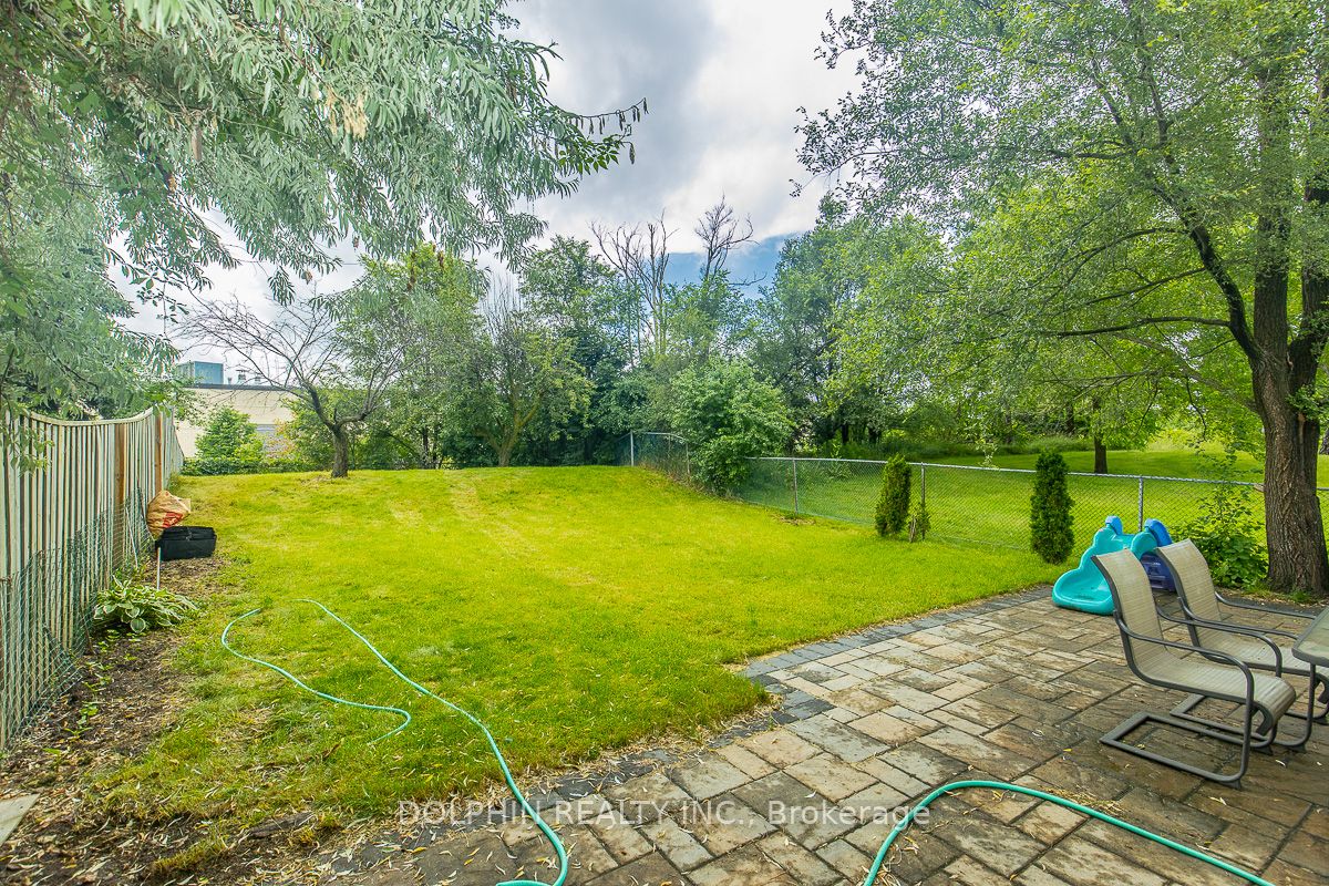 44 Falconer Dr