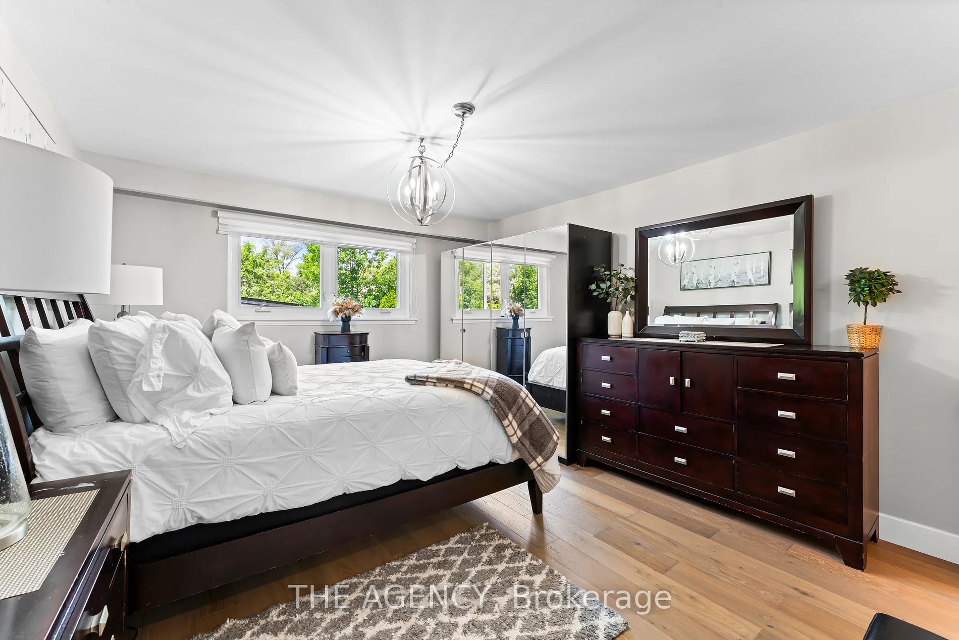 1357 Saginaw Crescent