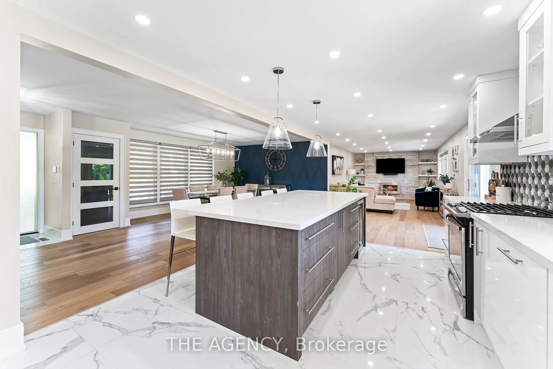 1357 Saginaw Crescent