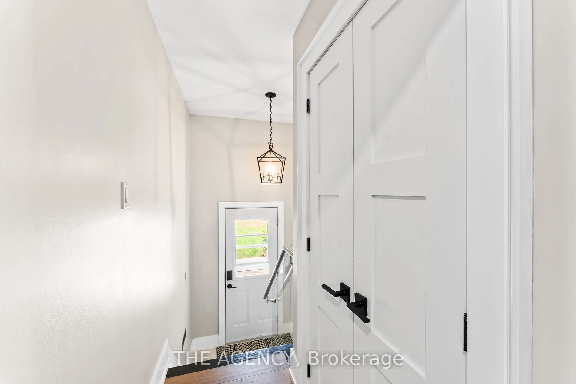 1357 Saginaw Crescent