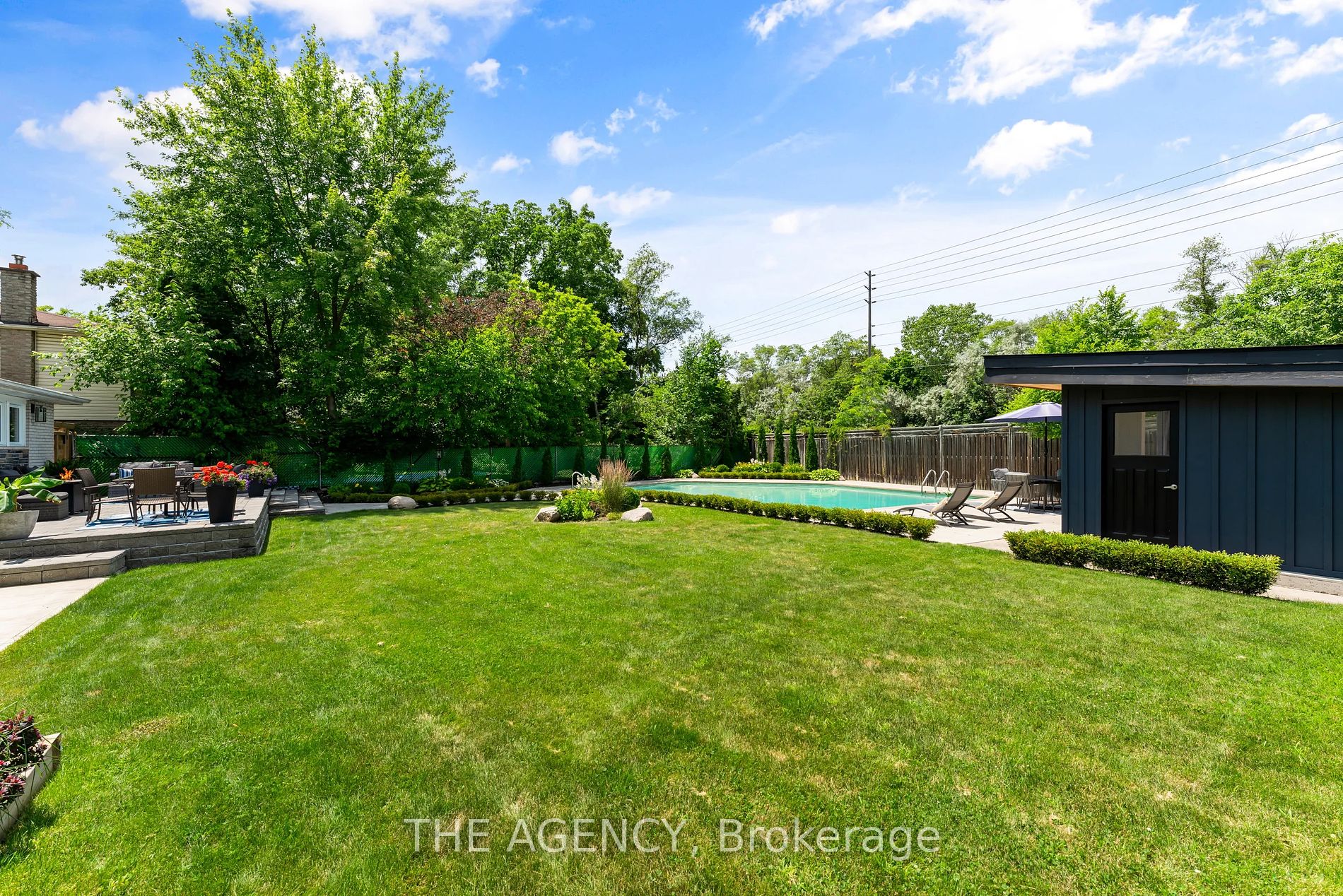 1357 Saginaw Crescent