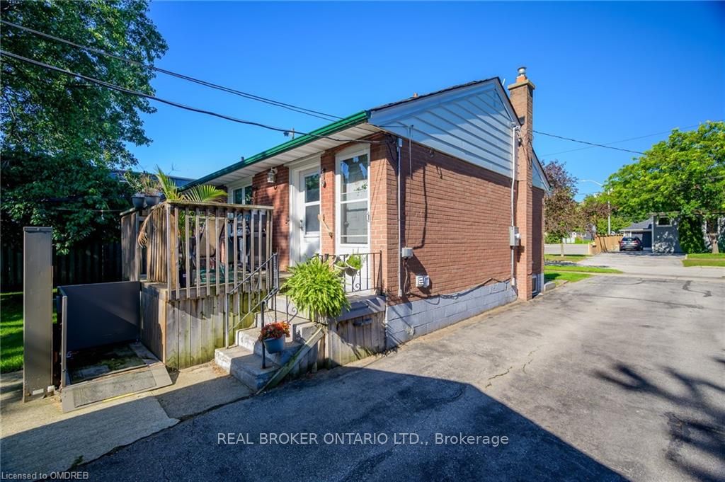 64 Florence Dr
