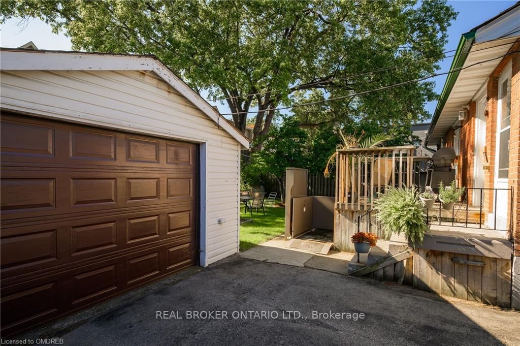 64 Florence Dr