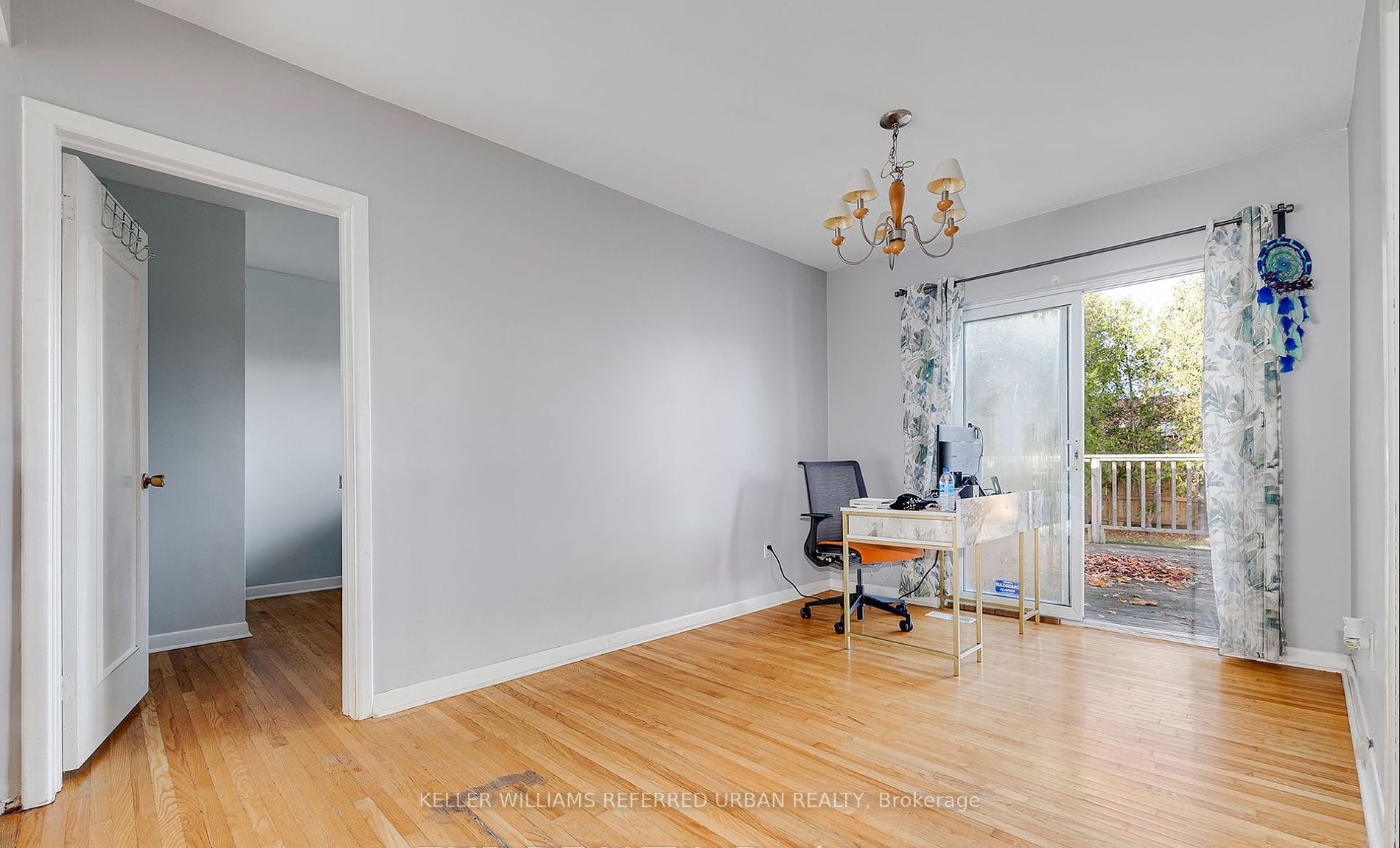 611 Pinegrove Rd