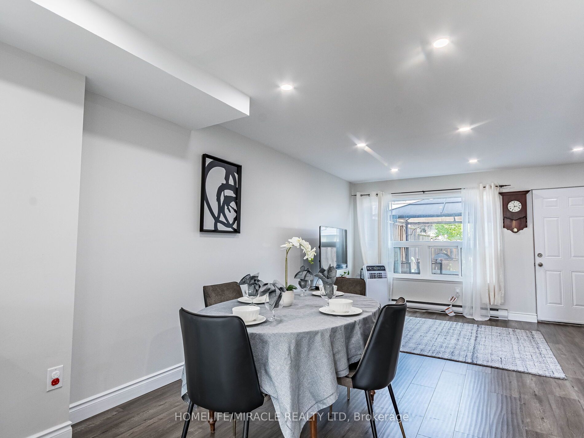 180 Mississauga Valley Boulevard #124