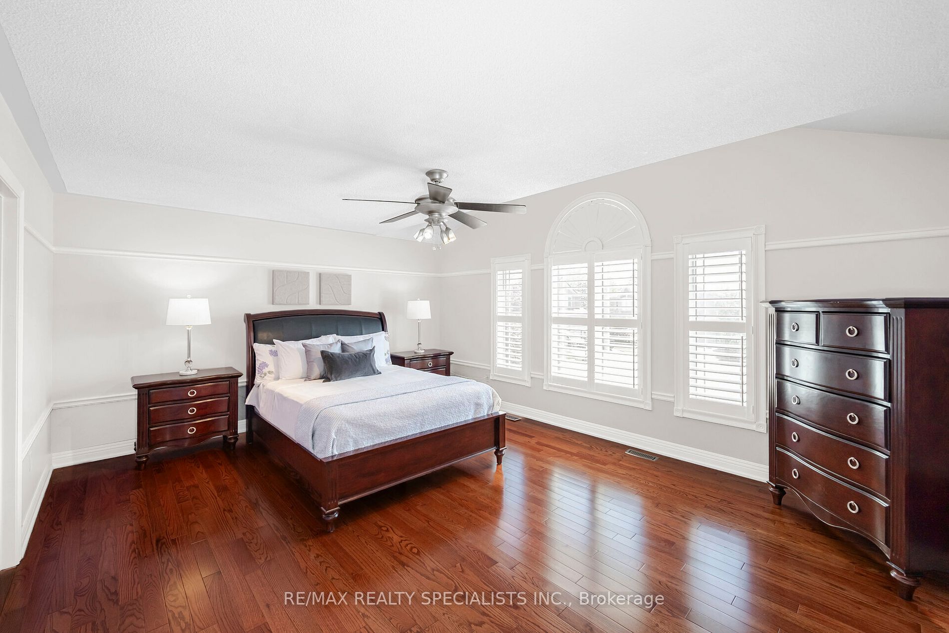 3353 Azelia Crt