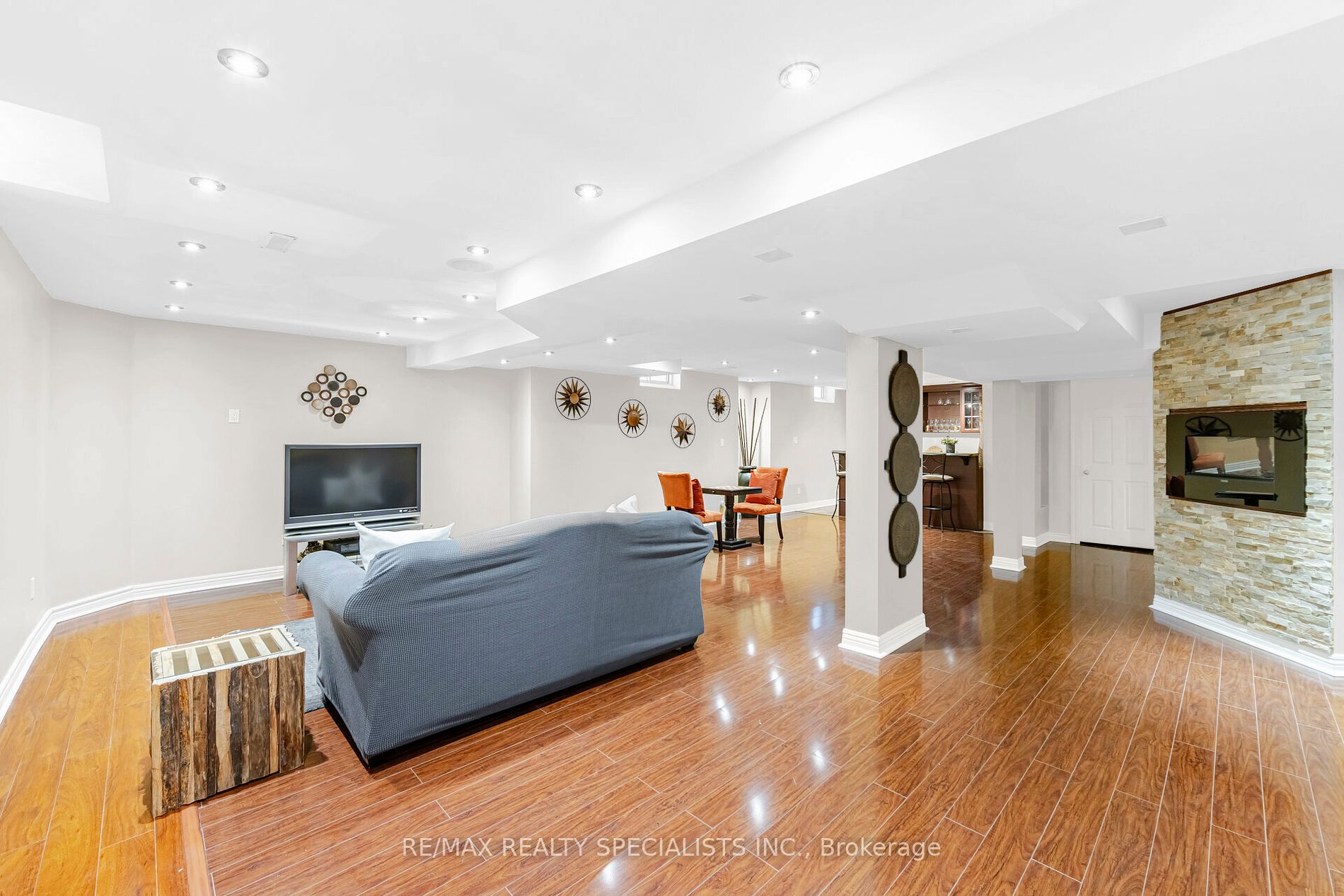 3353 Azelia Crt