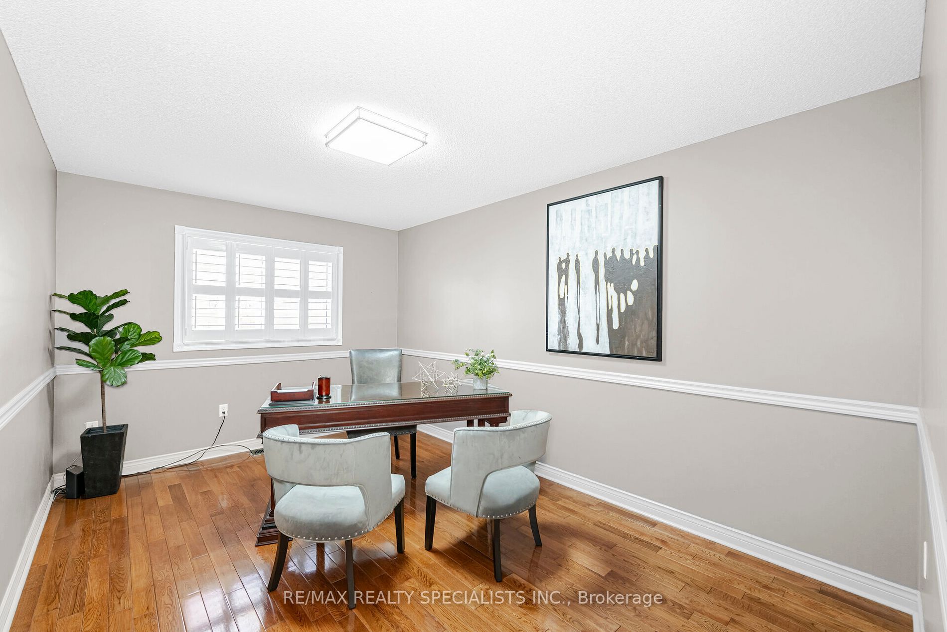 3353 Azelia Crt