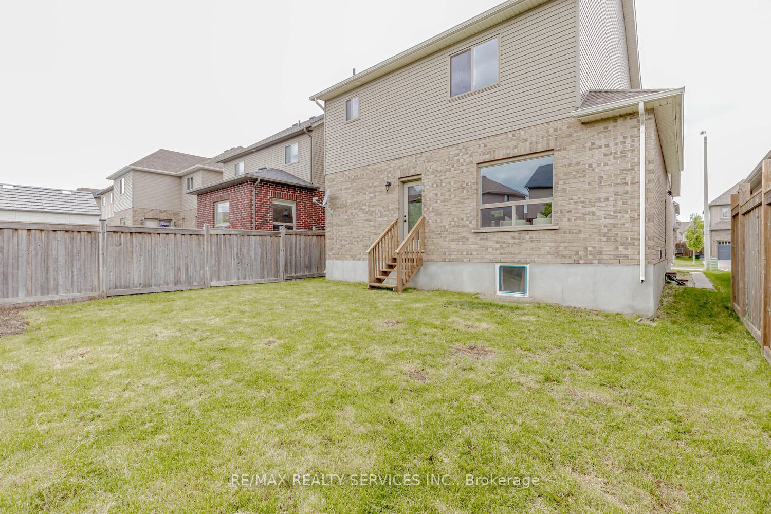 89 Laverty Cres