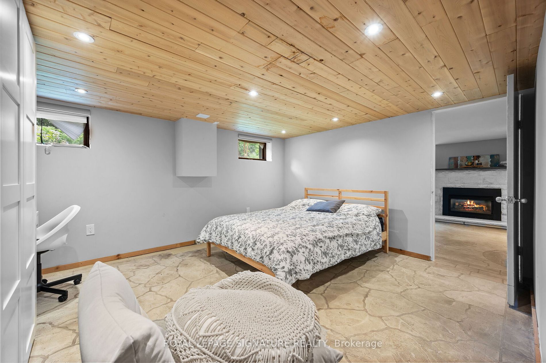 2234 Gordon Drive