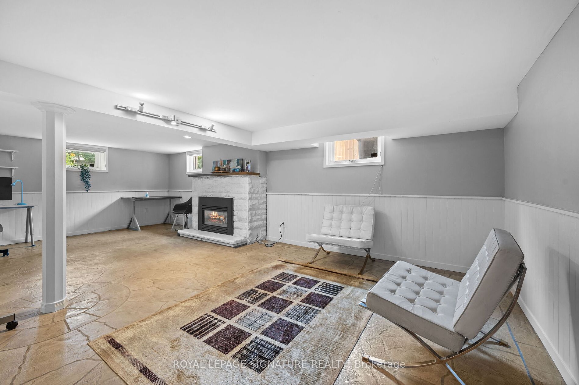 2234 Gordon Drive
