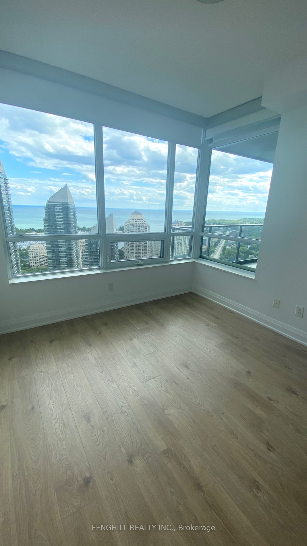 36 Park Lawn Road #3401