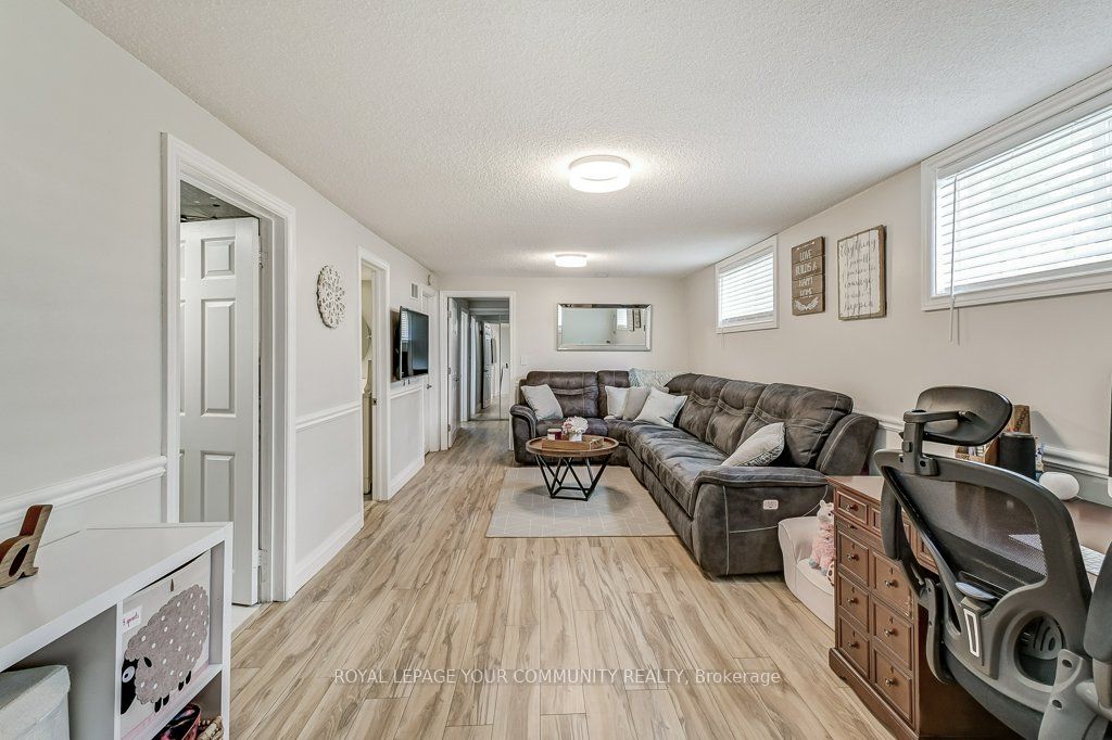 3292 Grechen Rd