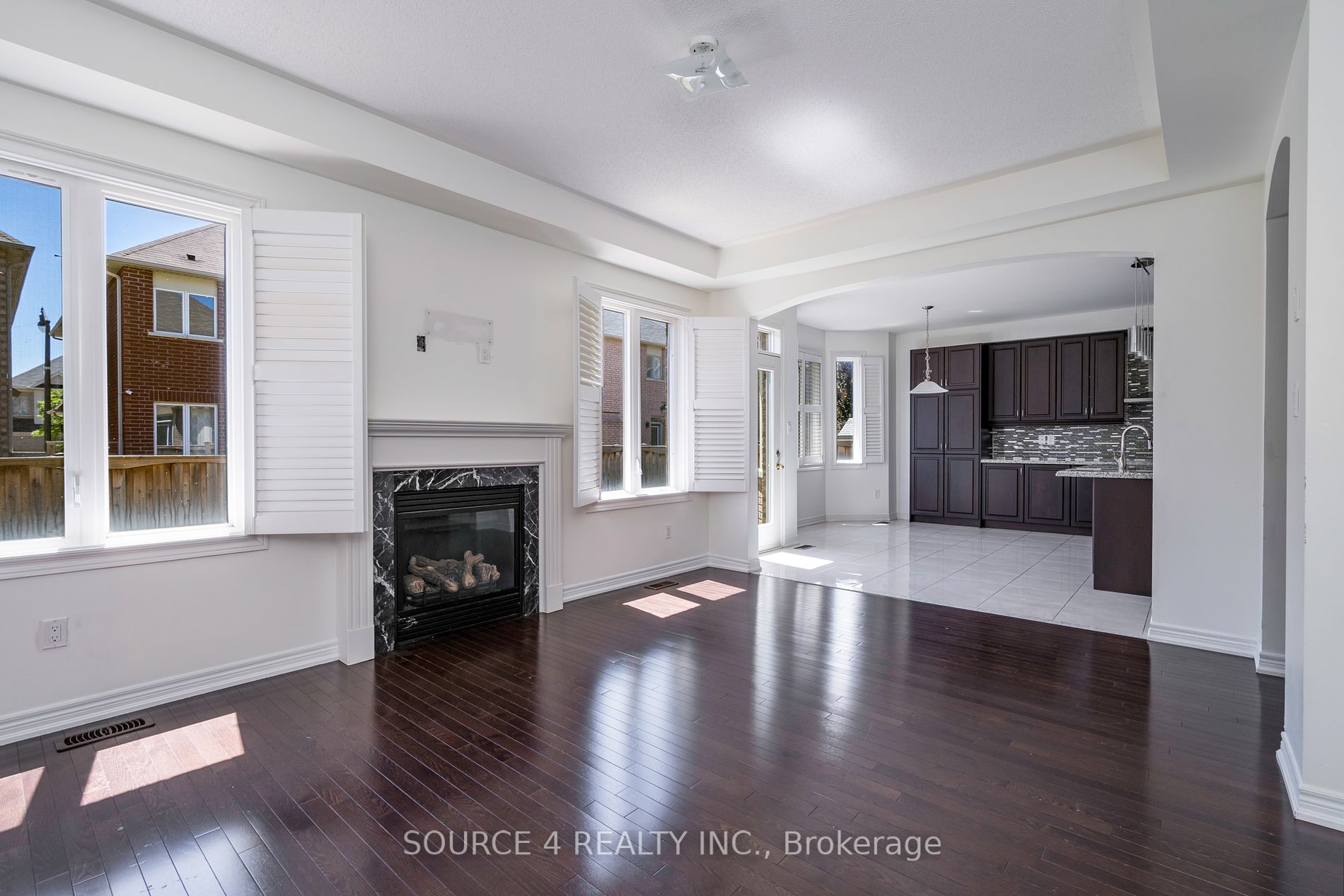 23 Sliprock Cres
