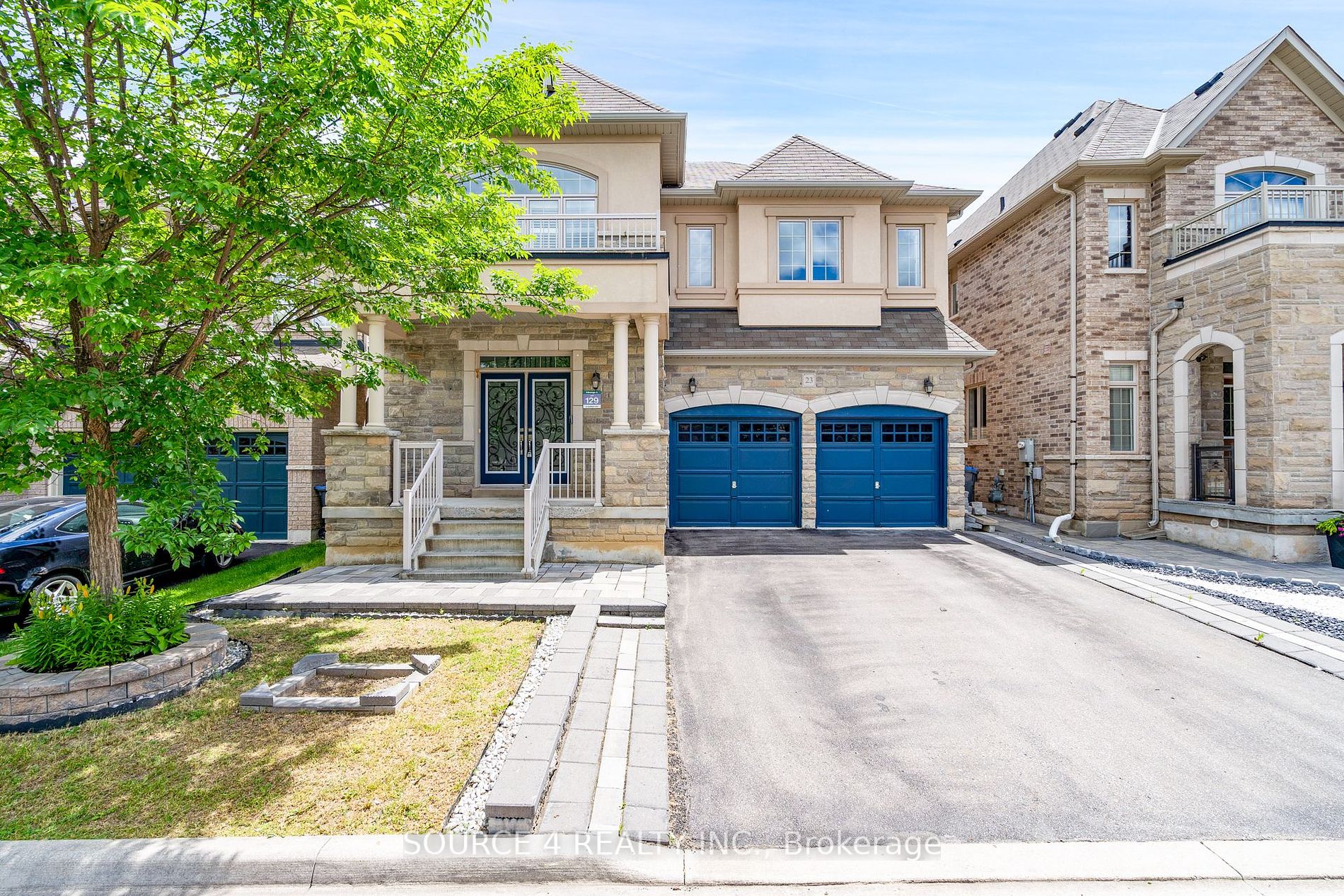 23 Sliprock Cres