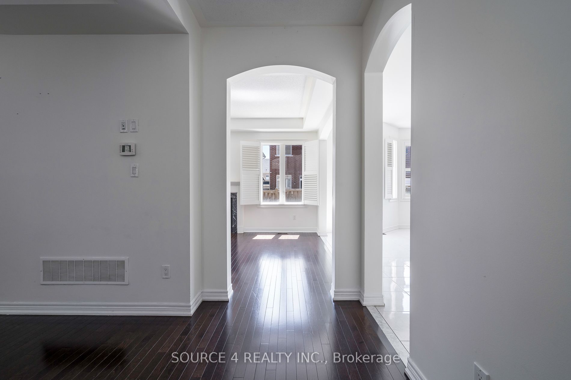 23 Sliprock Cres