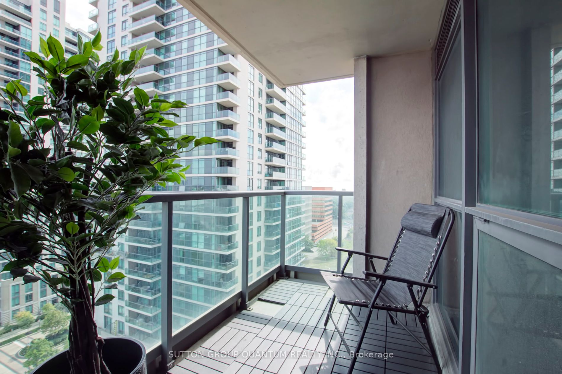 235 Sherway Gardens Road #1401