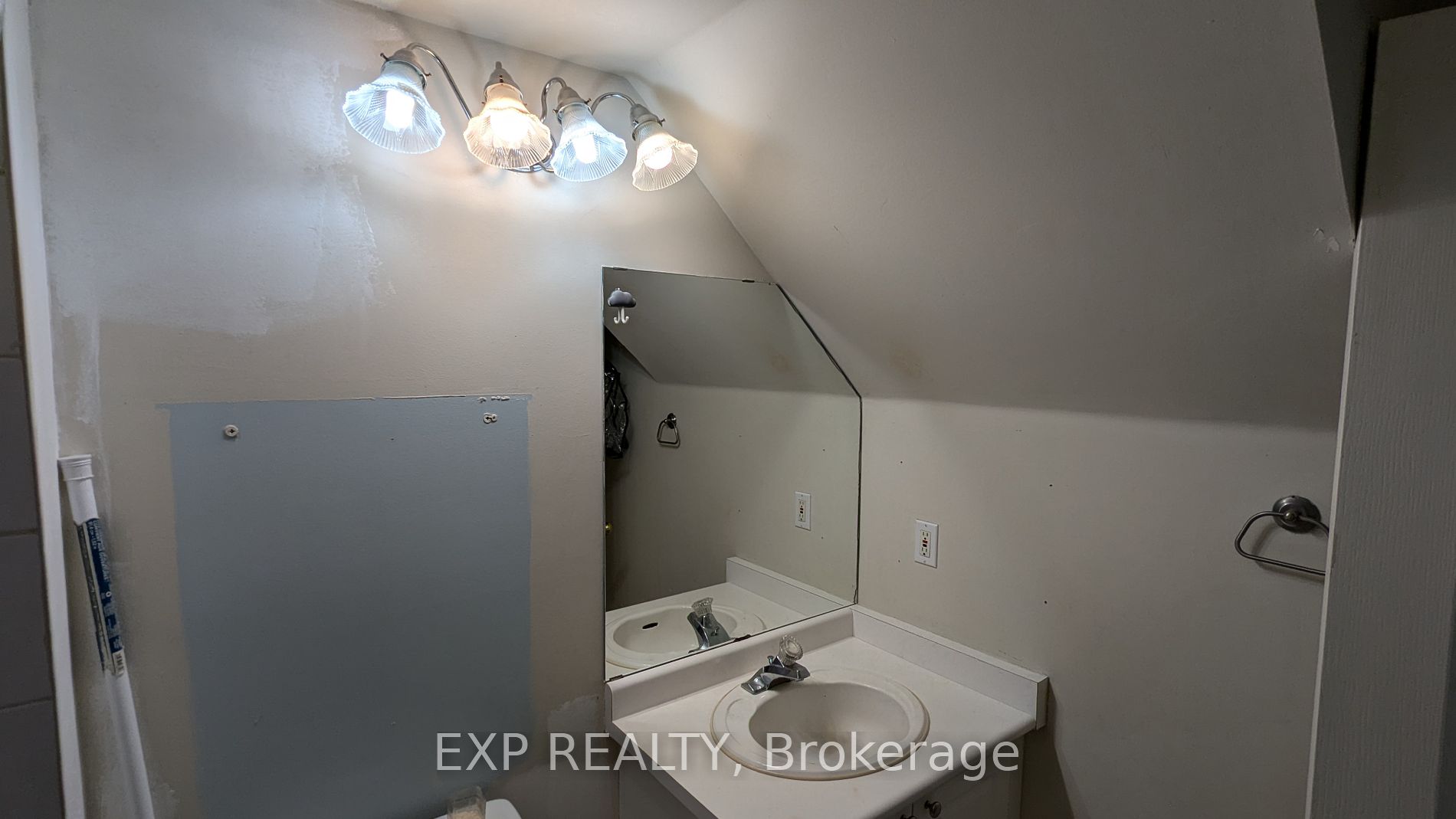 601 Shoreline Drive #122