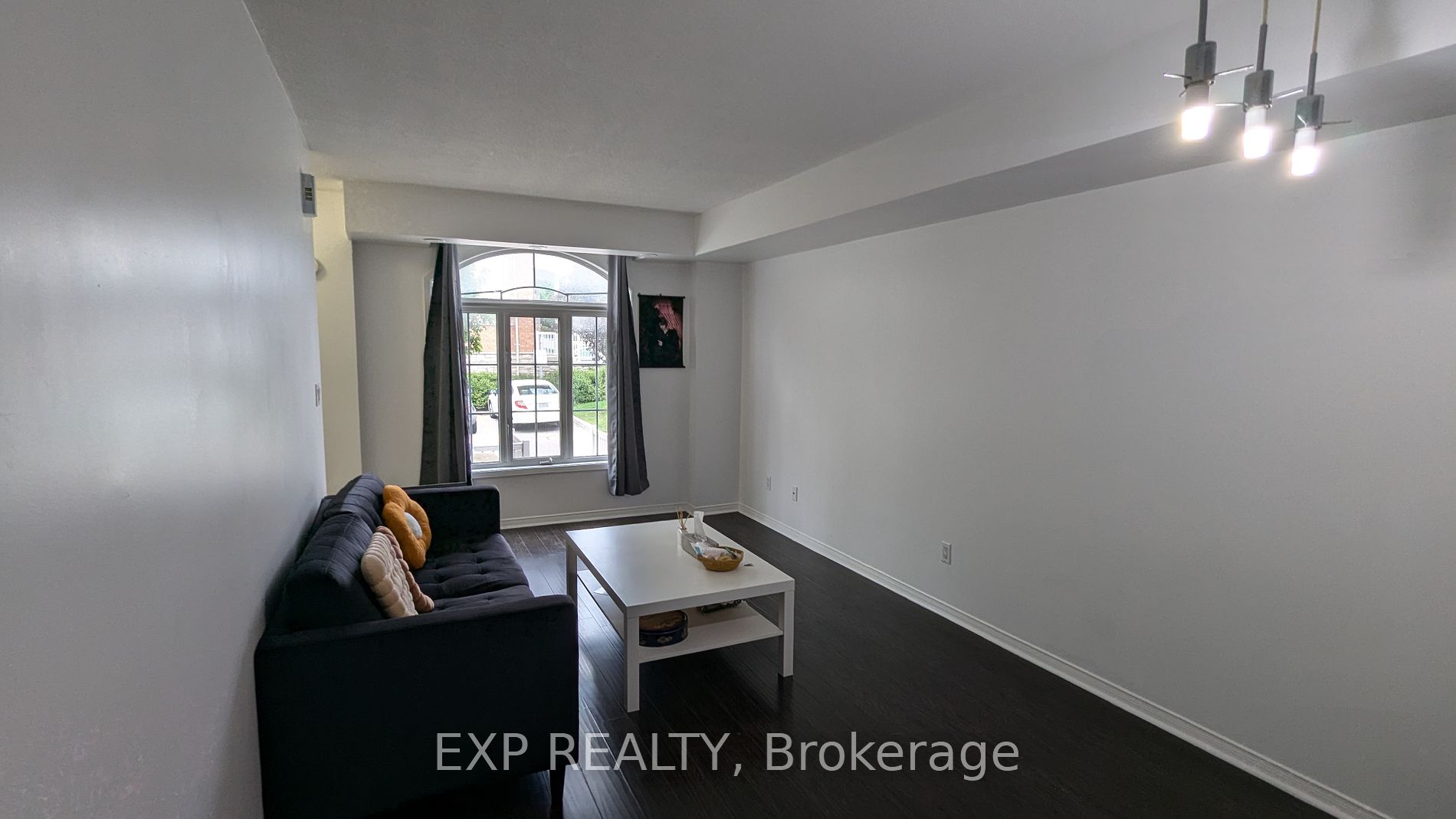 601 Shoreline Drive #122