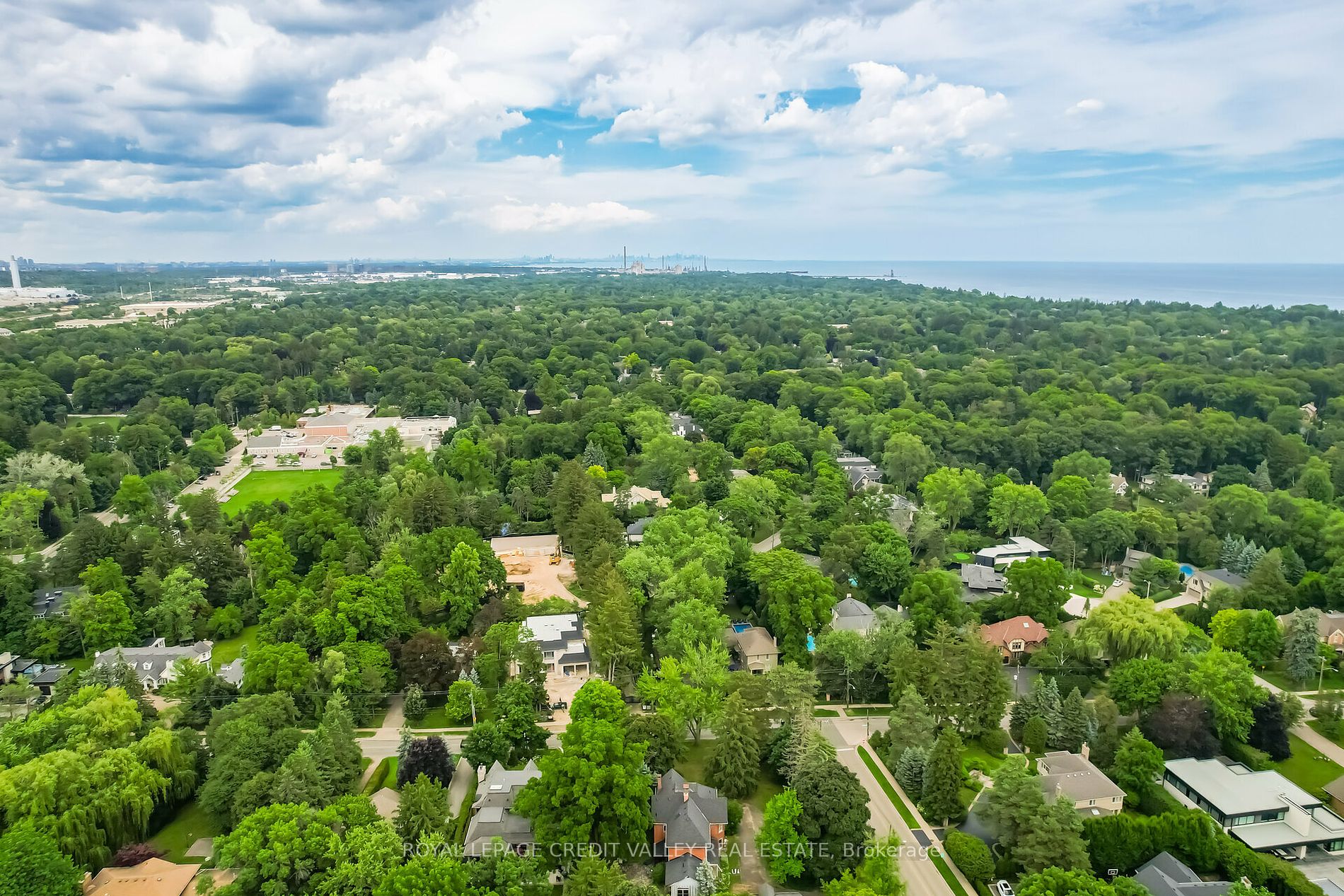 376 Chartwell Rd