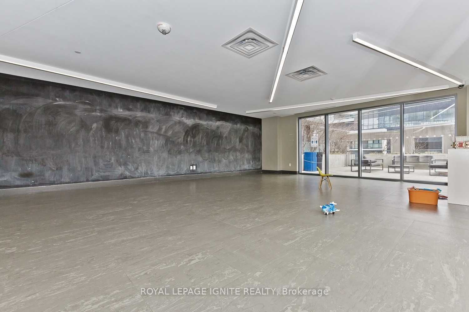 5033 Four Springs Avenue, #1618