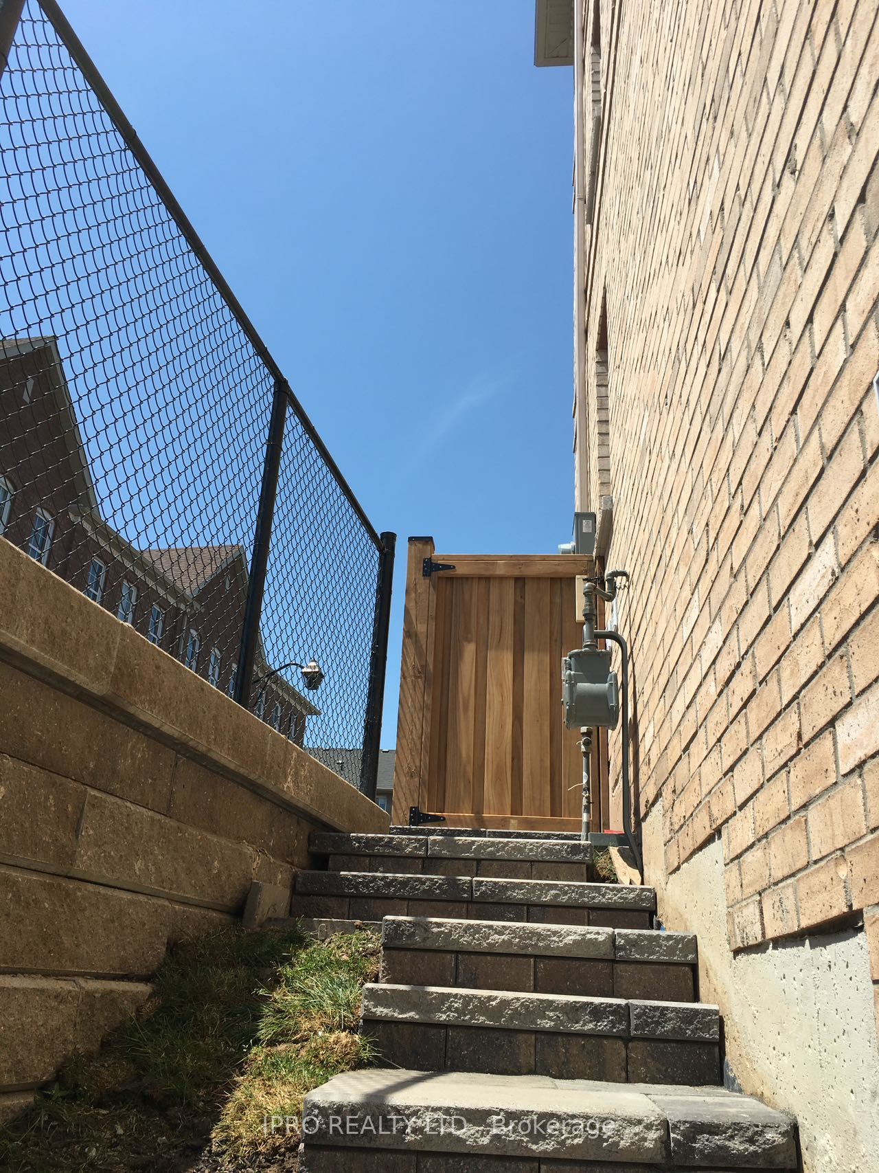 2280 Baronwood Drive, #90
