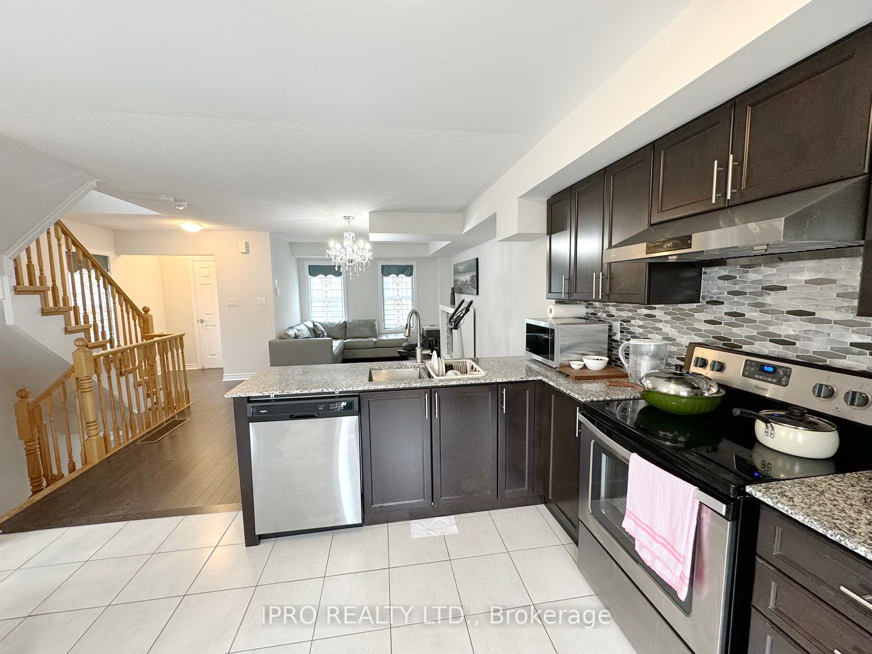 2280 Baronwood Drive, #90