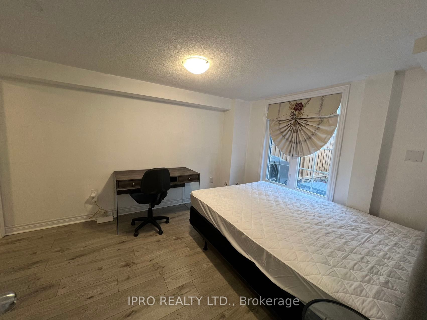 2280 Baronwood Drive, #90