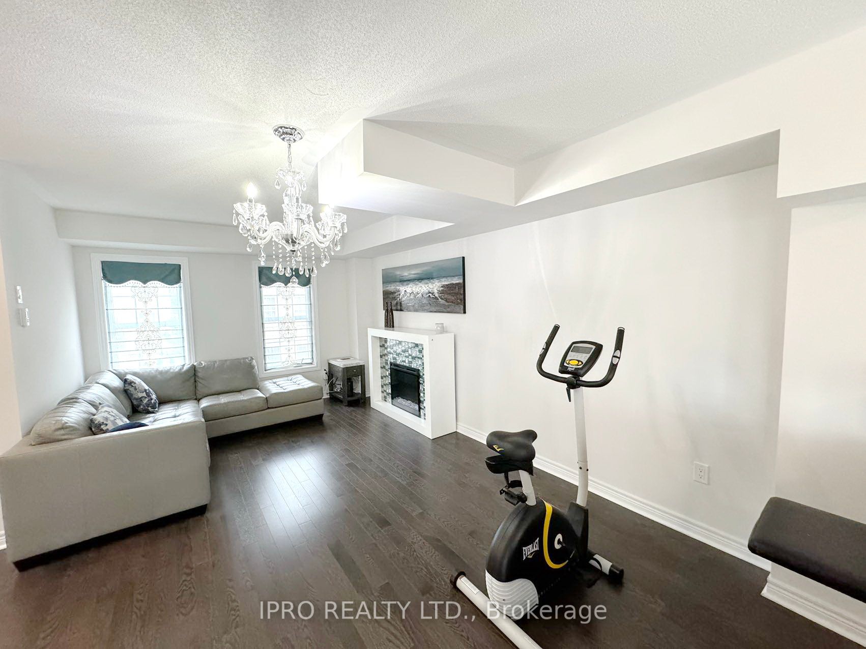 2280 Baronwood Drive, #90
