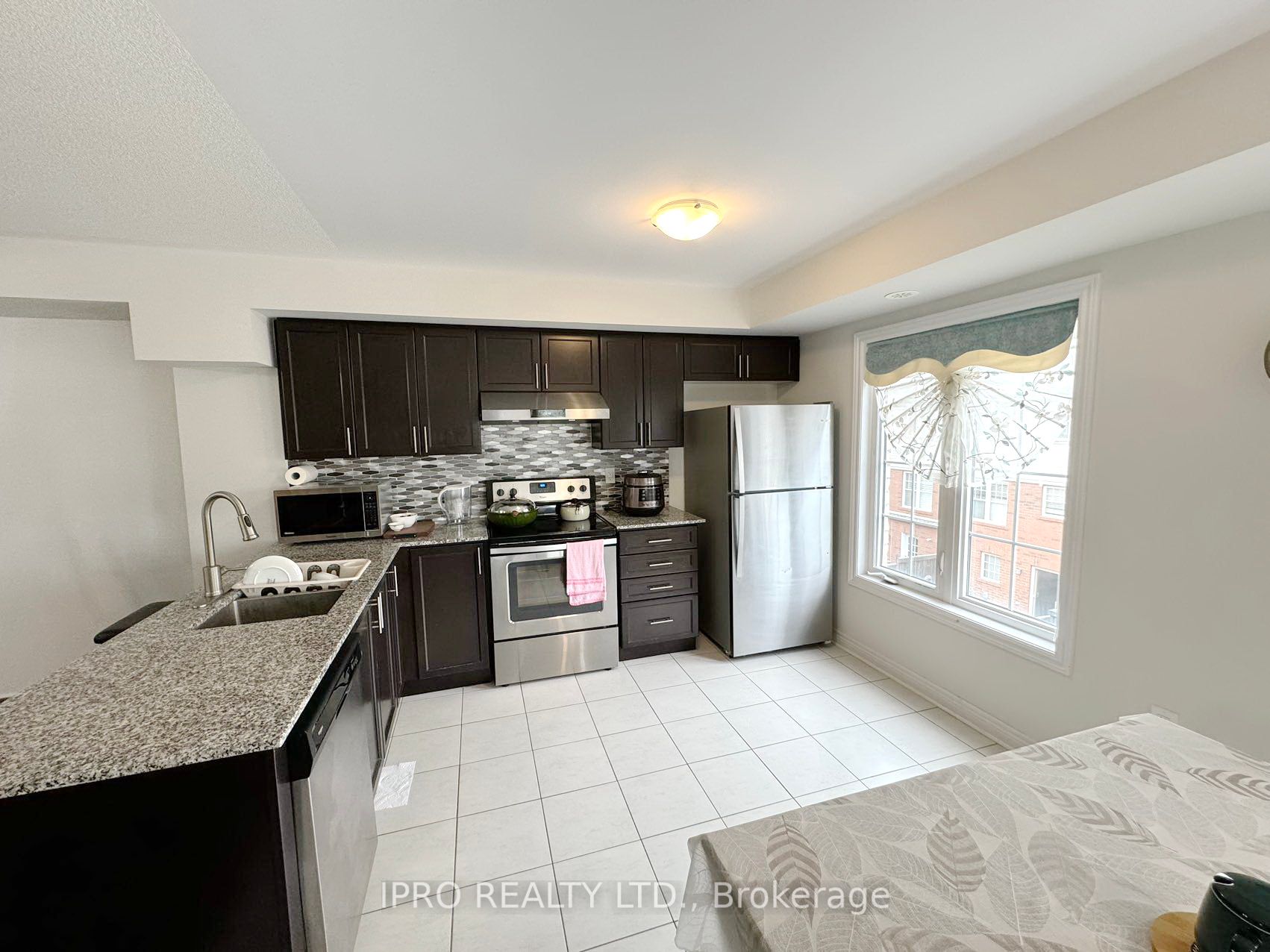 2280 Baronwood Drive, #90