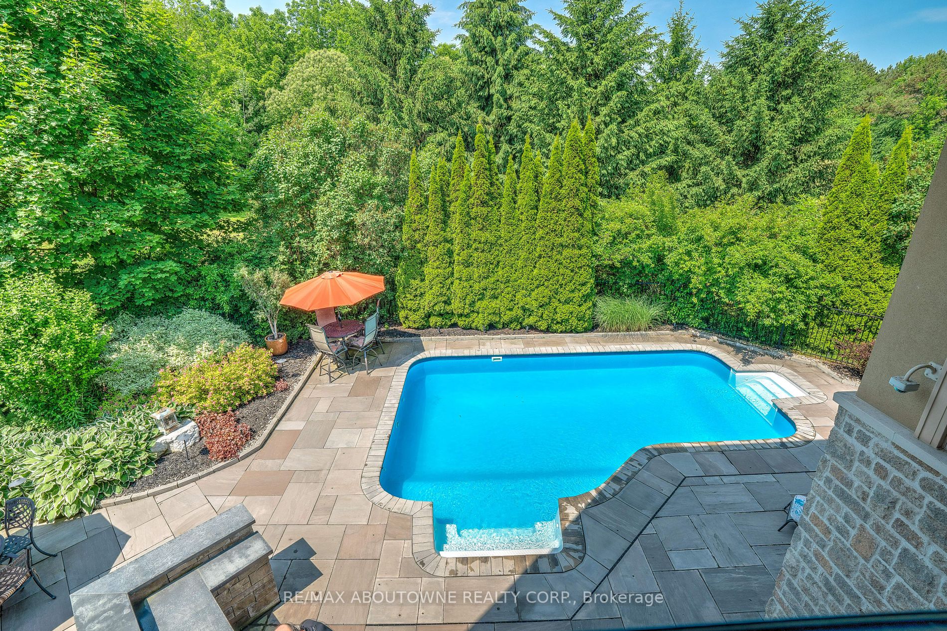 376 Meadow Wood Lane